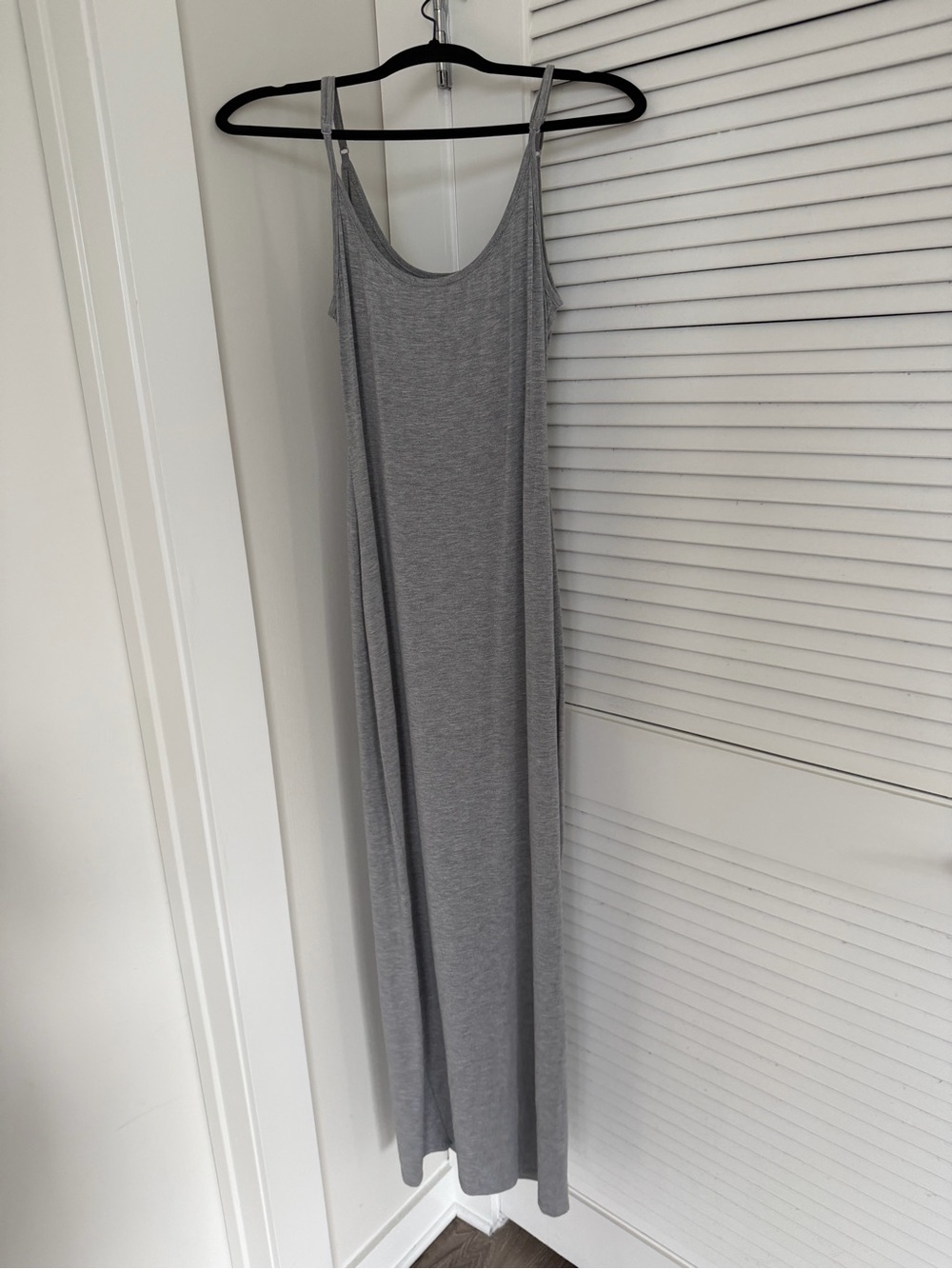 SHEIN Grey Sleeveless Maxi Dress with Scoop Neck